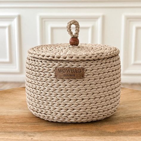 Crochet Rope Basket, Crochet Pattern Basket, Crochet Basket Tutorial, Crochet Storage Baskets, Storage Baskets With Lids, Rectangular Baskets, Crochet Storage, Basket With Lid, Basket Pattern