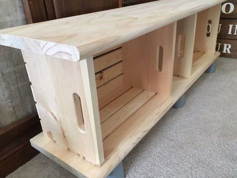 how to build a bench in 44 seconds cheater method #woodworkingbench Michaels Crates, Ikea Storage Cubes, Build A Bench, Diy Bank, Crate Bench, Bench Entryway, Diy Storage Bench, Diy Entryway, Window Benches