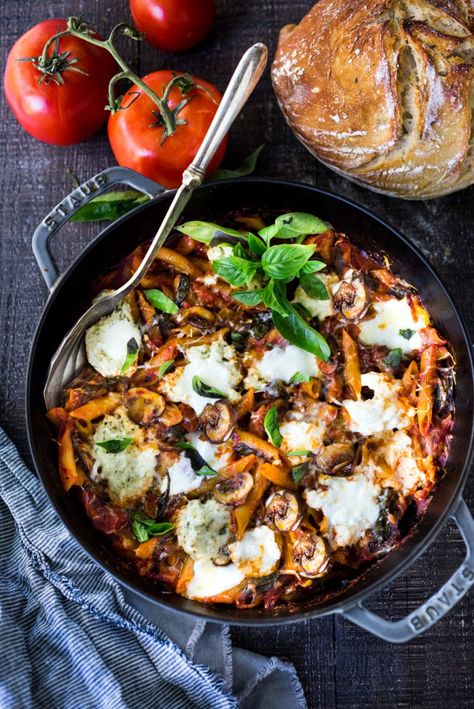 A simple, flavorful no-boil, Mushroom Baked Ziti with Spinach and Ricotta ( or sub tofu ricotta) that can be made in one pan and requires no pre-boiling of pasta. Perfect for weeknight dinners! #noboil, #ziti, #vegan | www.feastingathome.com Baked Ziti With Spinach, Baked Ziti With Ricotta, Healthy One Pot Meals, Tofu Ricotta, Spinach And Ricotta, Ziti Recipes, Baked Ziti Recipe, Healthy Weeknight Dinners, Best Pasta Recipes