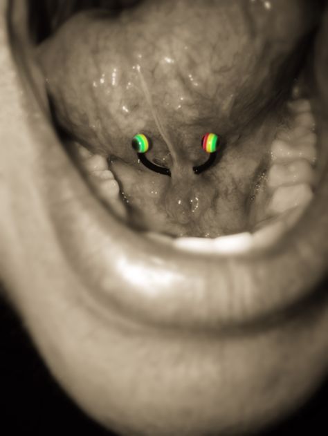 #Piercings Frenulum Piercing. Little pain after piercing and can be kept a secret almost too well! Bad Piercings, Infected Smiley Piercing, Tongue Piercing Aftercare, Irritation Bumps Piercing, Frenulum Piercing, I Need A New Tattoo Or Piercing Quotes, Meme Piercing, Tattoos And Piercings, Watercolor Tattoo