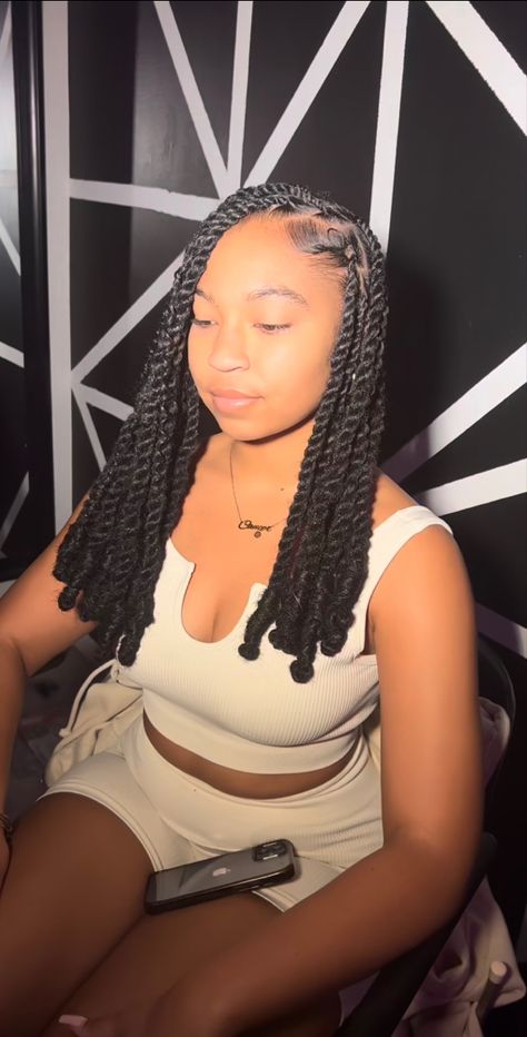 Lauren London Twists, Invisible Locs With Color In The Back, Medium Twist Hairstyles, Twists With Barrel Ends, Short Rope Twist, Short Soft Locs Shoulder Length, Mid Length Passion Twists, Black Girls Hairstyles Twist, Braid Hair Styles For Black Women