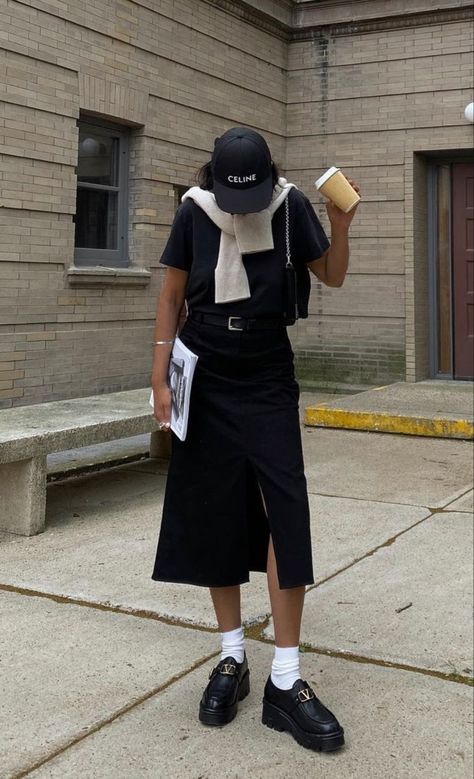 Street Style Loafers, Maxi Dress And Loafers, Maxi Skirt Loafers, Long Dress And Loafers Outfit, Skirt Outfits With Loafers, Chunky Loafers Skirt Outfit, Chunky Loafers Summer Outfit, Loafers Outfit With Skirt, Layered Maxi Dress Outfit