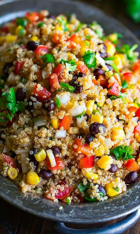 Quinoa Chipotle Bowl, Quinoa And Basil Recipes, Dressings For Quinoa Bowls, Mexican Quinoa Bowl Recipes, Salmon Quinoa Bowl, Black Bean Quinoa Salad, Zucchini Zoodles, Mexican Quinoa Salad, Chili Lime Dressing