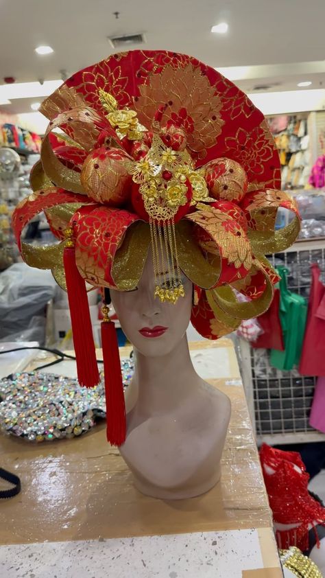 SALE Costumes For Show 👗 | . PRICE $149 USD CAN MAKE ANY COLOR 🔥🔥🔥🔥🔥🔥🔥🔥🔥 . PRIX $149 USD PEUT FAIRE N’IMPORTE QUELLE COULEUR 🔥🔥🔥🔥🔥🔥🔥🔥🔥 . PREÇO $149 USD QUALQUER… | Instagram Headdress Ideas, Cool Halloween Costumes, Western Union, Fantasy Clothing, Cabaret, Chinese New Year, Headdress, Baby Dress, Headpiece