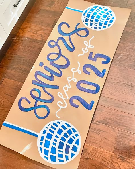 Shoutout to my seniors!! 💙🪩✨ Senior Sign Out Poster Hand Print, Calligraphy Poster Ideas, Senior Countdown Poster Ideas, Senior Signing Out Poster, Senior Night Banners Basketball, Senior Cheer Signs, Senior Night Banner Ideas, Senior Decorations Ideas School, Class Of 25 Posters