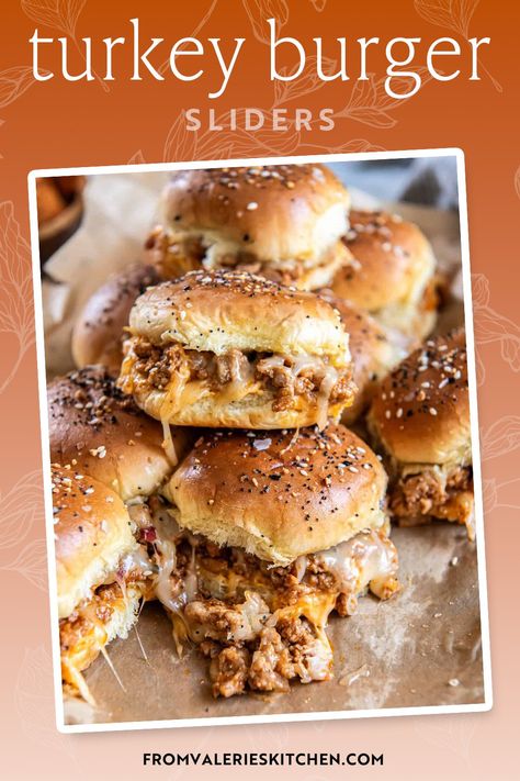 Slider rolls spread with Sriracha mayo, filled with a flavorful ground turkey mixture and shredded cheese, are baked to perfection with a buttery everything bagel seasoning. Serve these Turkey Burger Sliders as a fun party snack or pair them with a simple salad for an effortless dinner! Ground Turkey Sandwich Recipes, Ground Turkey Sliders, Turkey Burger Salad, Sliders Recipes Turkey, Burger Sliders Recipes, Turkey Burger Sliders, Ground Turkey Burgers, Turkey Chops, Turkey Sandwiches Recipes