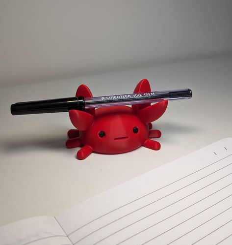 Keep your desk tidy and stylish with our 3D Printed Crab Pen Holder, a fun and functional accessory designed to add a touch of coastal charm to your workspace. This versatile crab-shaped holder is perfect for organizing your pens, pencils, and even eyeglasses, making it a delightful addition to any office, study, or home. Crafted with precision using advanced 3D printing technology, our crab pen holder is made from high-quality, durable materials to ensure it stands the test of time. The detaile Crab Pen Holder, Cool Pencil Holder, Fun 3d Printing Projects, Easy Things To 3d Print, 3d Printed Crafts, Cute Office Accessories, 3d Printed Office Accessories, 3d Printed Desk Accessories, Simple 3d Printing Ideas