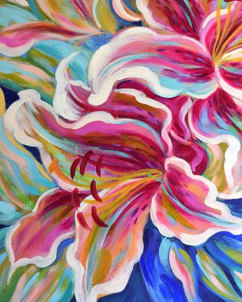 Julie Marriott | When I first sketched out these lilies, I thought, “Oh goodness, the flowers are so big there isn’t much room for a vase!” But I think it… | Instagram Art On Big Canvas, Aesthetic Flower Paintings, Large Painting Ideas On Canvas, Big Painting Ideas Canvases, Paintings For Mom, Big Acrylic Painting, Big Painting Ideas, Zemer Peled, Art Big Canvas