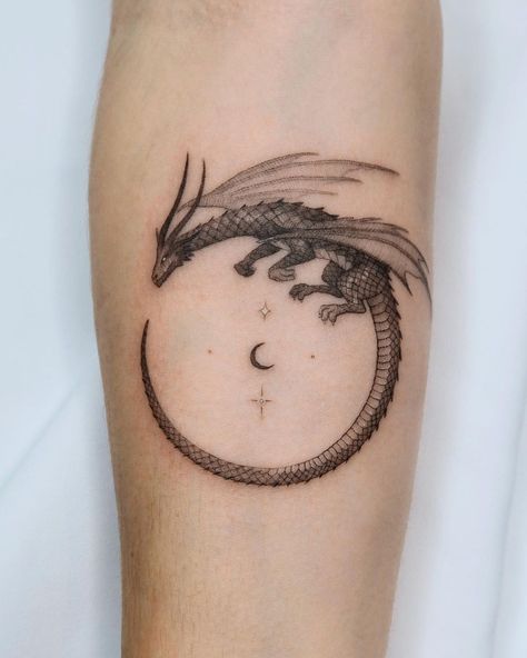 Sana (@sana.ink) • Instagram photos and videos Men Dragon Tattoo, Realistic Dragon Tattoo, Ouroboros Dragon, Contemporary Tattoo, Stag Tattoo, Adventure Tattoo, Ouroboros Tattoo, Realistic Dragon, Inner Forearm Tattoo