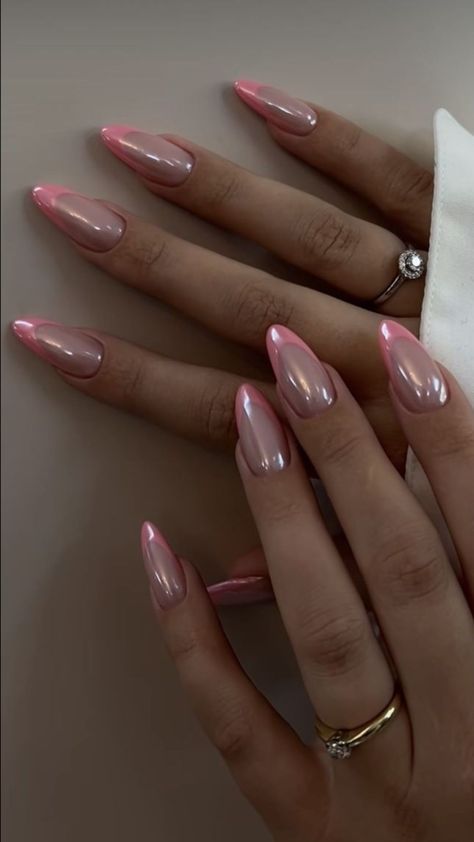 Long Chrome Almond Nails, Half Chrome Nails, Sparkle Chrome Nails, Chrome Nails With Design, Pink Chrome Nail Designs, Holiday Nail Ideas, Best Summer Nails, Chrome Manicure, Blue Chrome Nails