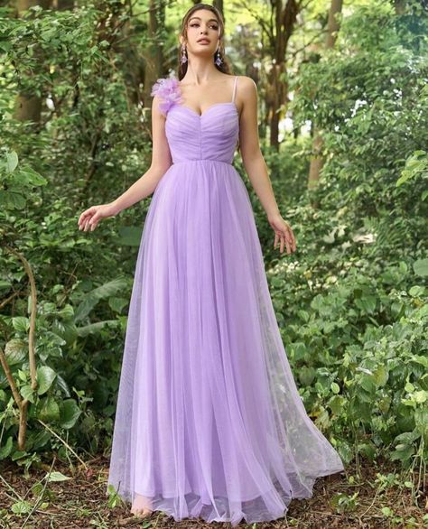 Izsbeli Couture 014 Lavender Gowns Elegant, Lavender Gowns, Gowns Elegant, Lavender Dress, Royal Dresses, Lavender Dresses, Evening Dresses Elegant, Wedding Guest, Chic Style