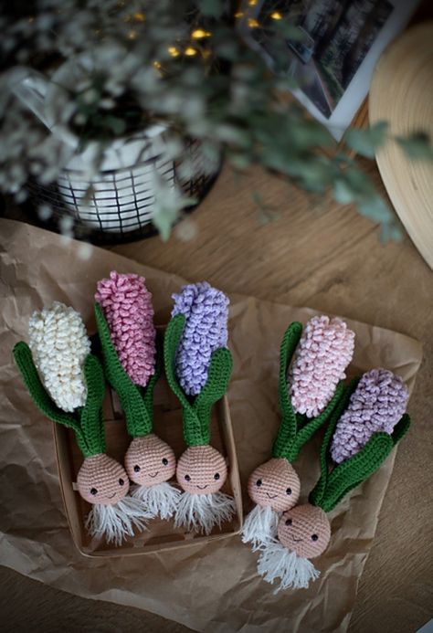 Crochet flowers Hyacinth Crochet Hyacinth, Flowers Hyacinth, Crochet Flowers, Free Crochet Pattern, Free Crochet, Crochet Patterns, Novelty Christmas, Christmas Ornaments, Holiday Decor