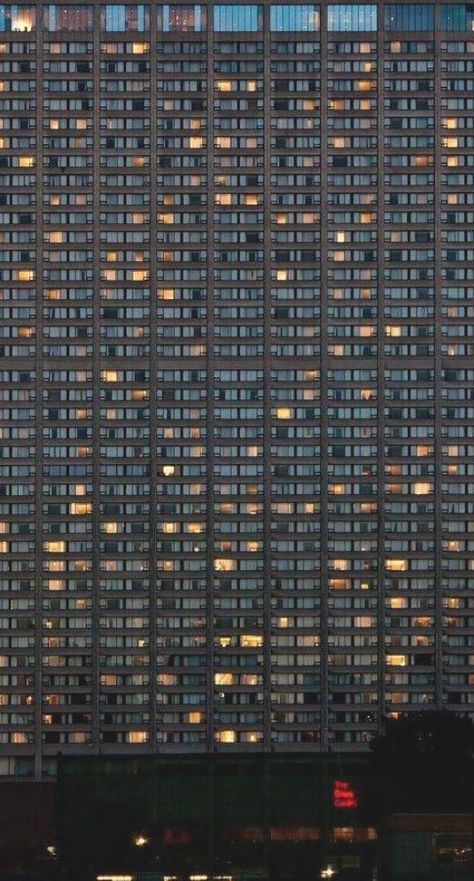 © Andreas Gursky                                                                                                                                                                                 Plus Andreas Gursky Photography, Urban Environment Photography, Gursky Photography, Andreas Gursky, Environment Photography, A Level Photography, Urban Aesthetic, Famous Photographers, Great Photographers