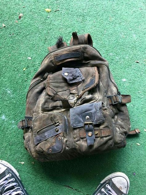 Post Apocalyptic Backpack, Apocalyptic Backpack, Tmr Outfits, Apocalypse Backpack, Twd Clothes, Apocalyptic Outfit, Post Apocalyptic Outfit, Zombie Clothes, Apocalyptic Clothing