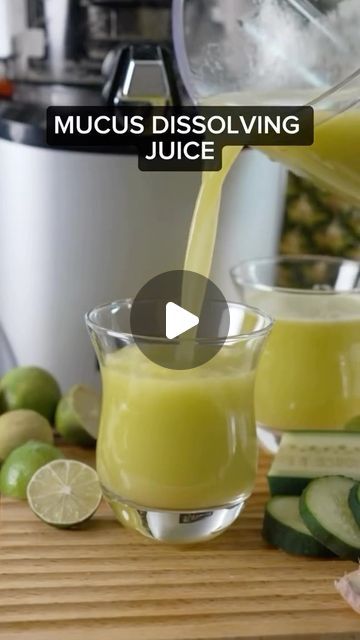 Healthy Food Facts - Tips on Instagram: "Drop ❤️ if you want more posts like this. Great content by @juicingtutorials. Follow them on tiktok and Instagram for more! . Say goodbye to excess mucus and phlegm with this powerful, all-natural juice blend! Each ingredient plays a crucial role in promoting respiratory health: Cucumber: Known for its hydrating properties, cucumber helps to keep the respiratory system moist and assists in flushing out toxins. Pineapple: Packed with bromelain, an enzyme with anti-inflammatory properties, pineapple can help reduce mucus in the throat and nose, making it easier to expel. Gala Apple: Rich in antioxidants and vitamin C, apples can help to strengthen the immune system and reduce inflammation in the respiratory tract, potentially aiding in the removal Eliminate Mucus, Mucus In Throat, Easy Juice Recipes, Healthy Juicer Recipes, The Respiratory System, Healthy Lungs, Juice Diet, Healthy Food Facts, Respiratory Health