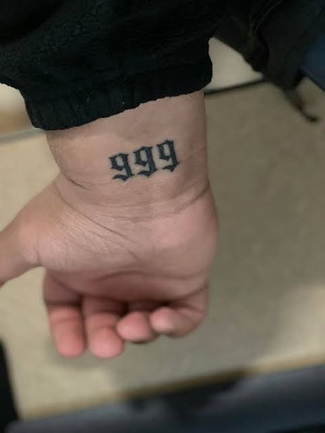 999 Tattoo, Hand Tattoo Images, Tattoo On Wrist, Side Wrist Tattoos, Wrld 999, Cool Wrist Tattoos, Small Tattoos For Guys, Body Stickers, Aesthetic Tattoo