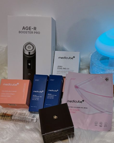 Getting into Korean skincare thanks to @medicube_global_official 🥹💗 #medicube #glassglowdevice #tiktokshop #tiktokshopfinds #ugccreator #unboxing #prpackage #koreanskincare #brandambassador #beauty Jelly Cream, Gel Mask, 2025 Vision, Brand Ambassador, Korean Skincare, Vision Board, Medical, Skin Care, Beauty