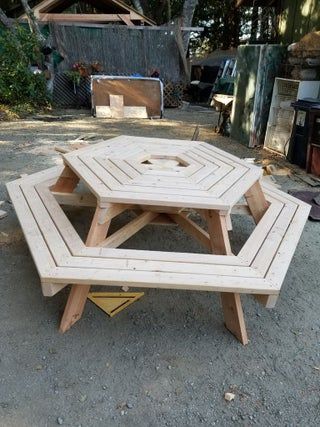 Pinic Table, Octagon Picnic Table Plans, Octagon Picnic Table, Build A Picnic Table, Car Picnic, Round Picnic Table, Diy Picnic Table, Picnic Table Plans, Table Build