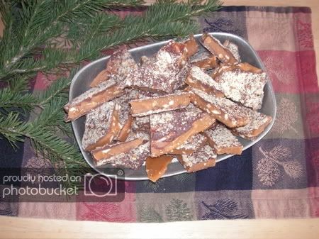 This recipe was given to my daughter by an employee where she works in Grand Junction. Enstrom’s toffee is world renowned for being the best and manufactured in Grand Junction and shipped around the world. We are honored to have this recipe and share it with you!It will cost you about $7.50 for butter, sugar, … English Toffee Recipe, Homemade Toffee, Almond Toffee, Toffee Recipe, English Toffee, Butter Toffee, Grand Junction, Sweets Treats, Candy Recipes