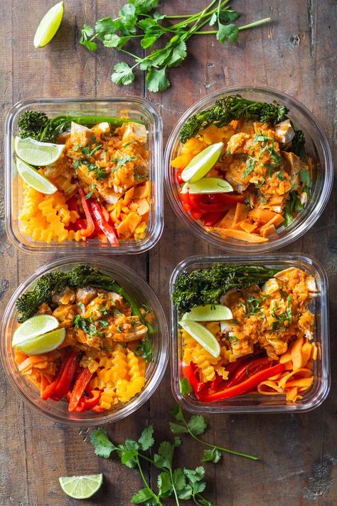 Thai Chicken Curry Meal Prep Bowls - Green Healthy Cooking Healthy Office Lunch Ideas, Curry Meal Prep, Healthy Baked Chicken Breast Recipes, Office Lunch Ideas, Thai Lunch, Healthy Office Lunch, Healthy Baked Chicken Breast, Thai Chicken Curry, Healthy Office