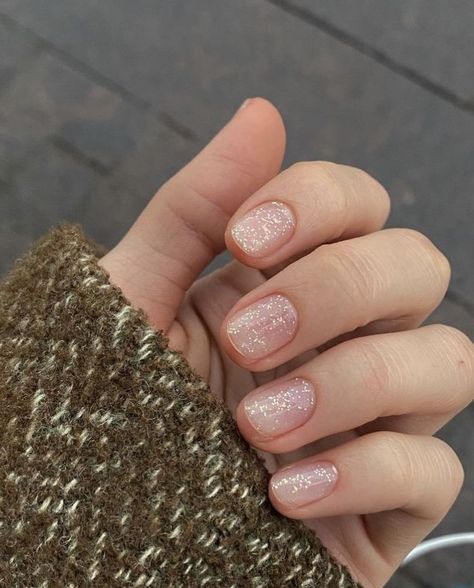 Simple Natural Nails, Brown French Nails, Sparkly Gel Nails, Braided Ideas, Cornrow Hairstyle, Apply Nail Polish, Ideas Short Hair, Sheer Nails, Brown French