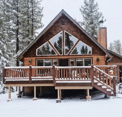 A beautiful cabin in Big Bear Lake CA Big Bear House, Lake Cabin Interiors, Frontier Living, The Wolf Den, Big Cabin, Big Bear Cabin, Cabin Room, Wolf Den, Cabin Fireplace