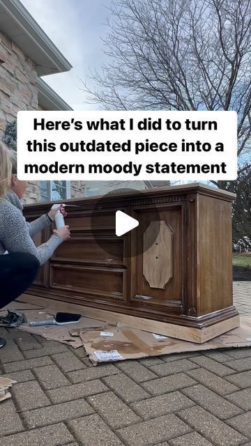 How To Fix Furniture, Upcycled Old Furniture, Velvet Furniture Living Room Ideas, Modernising Old Furniture, Remodeling Old Furniture, Makeover Old Furniture, Old Furniture Restoration, Easy Refinishing Wood Furniture, The Flipped Piece