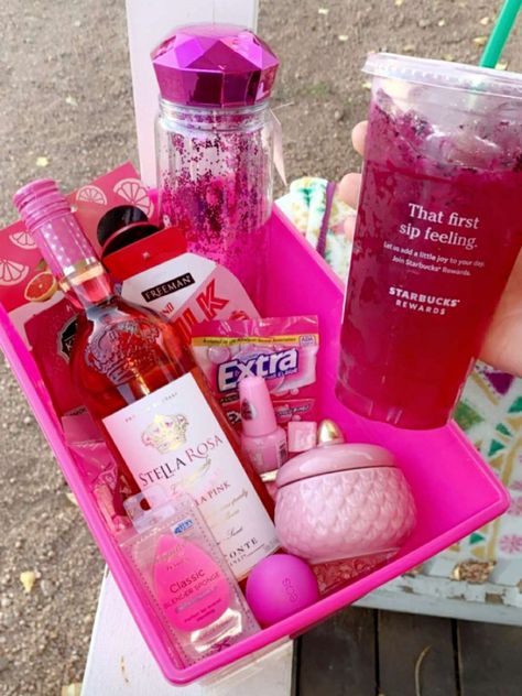 Stella Rosa Gift Basket, Pink Color Theme Party Basket, Color Party Ideas For Adults Pink Basket, Color Themed Gift Baskets Pink, Pink Themed Gift Basket, Pink Basket Gift Ideas, Pink Birthday Basket, Pink Gift Basket Ideas, Birthday Gifts Girl