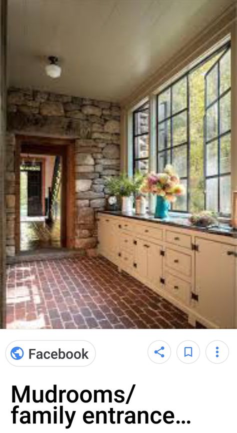 Mud room connecting carport to house Country Manor House, Georgian Style Homes, Brick Kitchen, Set Sofa, Brick Flooring, Stone Cottage, Decoration Design, Kitchen Flooring, A Kitchen