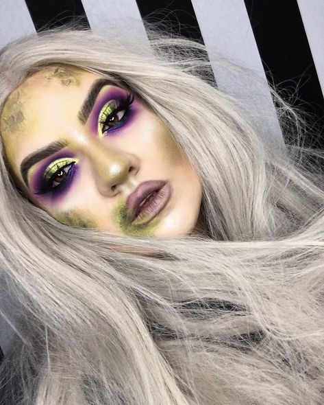 Disney Makeup Halloween, Horror Movie Makeup Looks, Halloween Looks Makeup, Beetlejuice Costume Diy, Spooky Makeup, Beetlejuice Makeup, Makeup For Halloween, Beetlejuice Halloween, Creepy Halloween Makeup