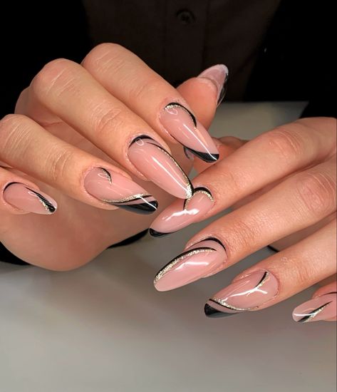 Pink Tip Nails, French Nail Designs, French Nail, Elegant Nails, Nail Designer, French Nails, Nail Tips, Stylish Nails, Maquillaje De Ojos