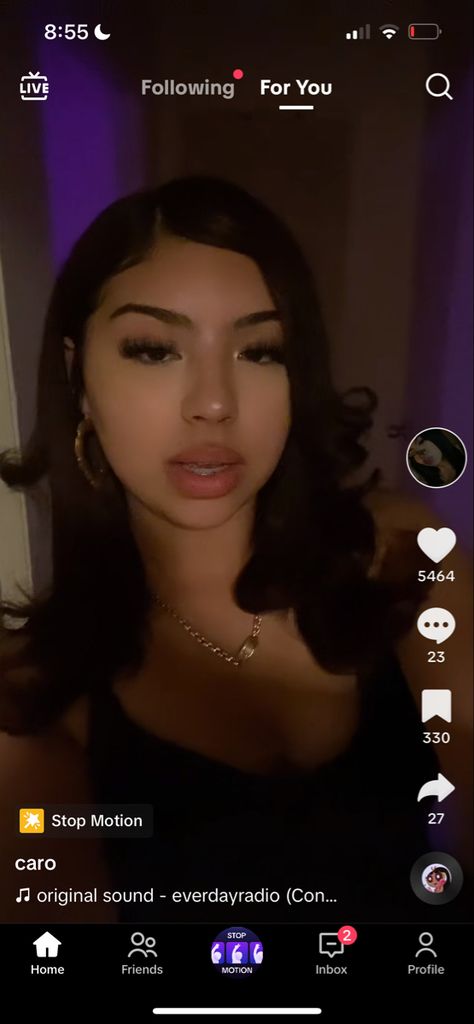 her tiktok : czrhdz Side Part Cute Hairstyles, Side Part Hair Tutorial, Short Latina Hairstyles, Copy And Paste Latina Hair, Medium Length Hair Styles Latina, Side Part With Edges, Baddie Short Hair, Edges Hairstyles Latina, Side Part Tutorial