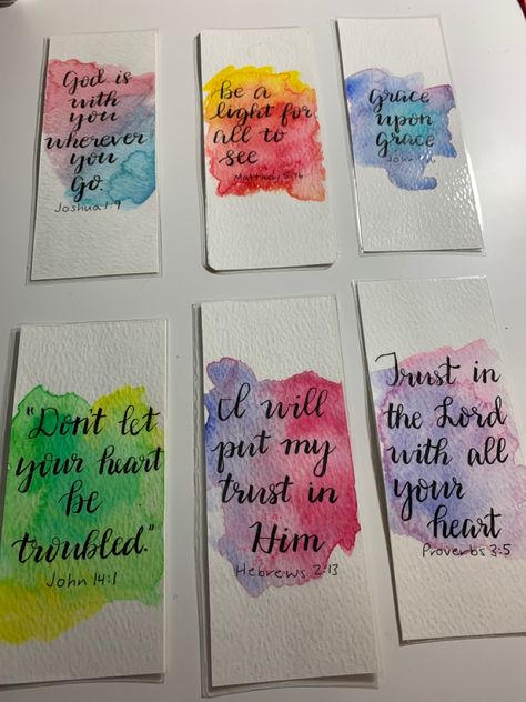 Painting For Bookmark, Diy Bookmarks Tutorials, Diy Bookmarks With Quotes, Easy Book Marks To Make, Easy Doodle Bookmarks, Book Art Diy Easy Simple, Cute Diy Bookmarks Easy, Easy Bookmarks Painting, Hand Made Bookmarks