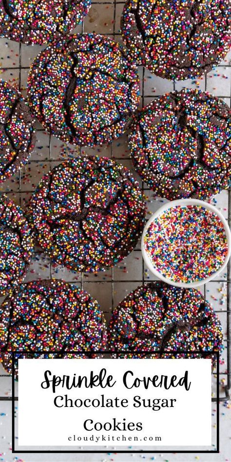 Cookbook Inspiration, Sprinkle Sugar Cookies, Cooking Goals, Slice Recipes, Italian Biscuits, Rainbow Sprinkle, Cookies Sugar, Delicious Sweets, Chocolate Sugar Cookies