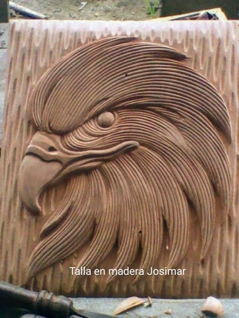 Eagle Wood Carving, Wood Carving Art Sculpture, Wood Carving Faces, Wood Carving Furniture, Wood Carving For Beginners, Door Design Images, Wood Art Projects, Bird Carving, Dremel Wood Carving