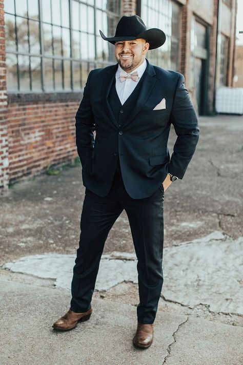 Cowboy Wedding Attire Mens Black, Tux With Boots Wedding, Men Suit With Cowboy Boots, Men Wedding Outfit With Boots, Suits And Boots Men, Western Wedding Suits Groom, Big And Tall Tuxedo Mens Fashion, Cowboy Boot Suit Men, Big Groom Attire