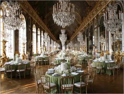 Chateau de Versailles Wedding | Parisian Wedding Inspiration | Gorgeous Wedding Ideas | Stunning Paris Wedding by Jeff Leatham | Photo: Courtesy of Jeff Leatham Jeff Leatham, Wedding Hall Decorations, Event Decorating, Sf Wedding, Chateau Versailles, Hall Of Mirrors, Heck Yeah, Palace Of Versailles, Winter Wedding Inspiration