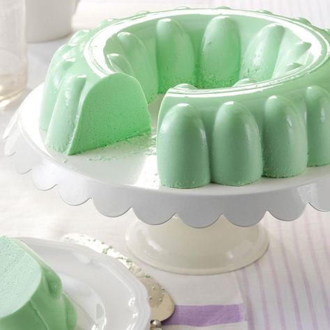 Mold Recipes, Jello Mold Recipes, Gelatin Salad, Green Jello, Retro Desserts, Lime Sherbet, Keylime Pie Recipe, Jello Desserts, Jello Mold