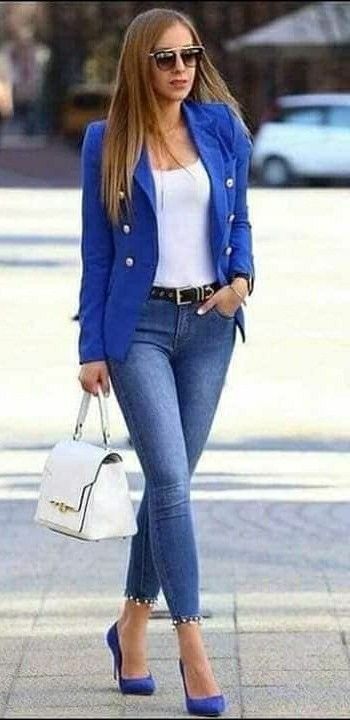 Royal Blue Blazer Outfit, Balmain Blazer Outfits, Blue Blazer Outfits For Women, Blue Blazer Outfit, Royal Blue Outfits, 2023 Fashion Trends, Outfits Con Jeans, Blazer Outfits Casual, Blazer Outfits For Women