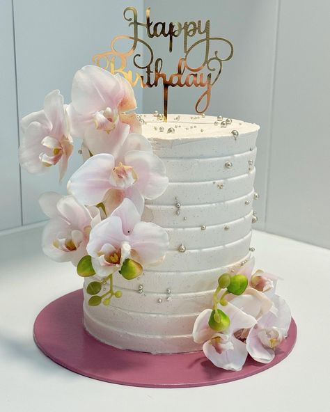 Orchid Cake, Buttercream Birthday Cake, Floral Cakes, 70th Birthday Cake, Cake Makers, Poke Cake, Orchid Flowers, Floral Cake, 70th Birthday