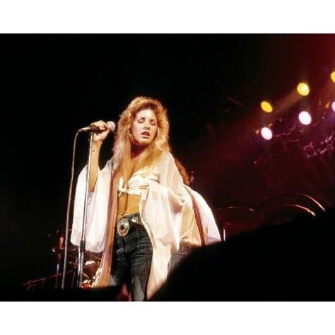 Stevie Nicks 1975 Buckingham Nicks, Stevie Nicks Style, Stephanie Lynn, Ancient Queen, Stevie Nicks Fleetwood Mac, Fleetwood Mac, Stevie Nicks, August 15, Look Vintage