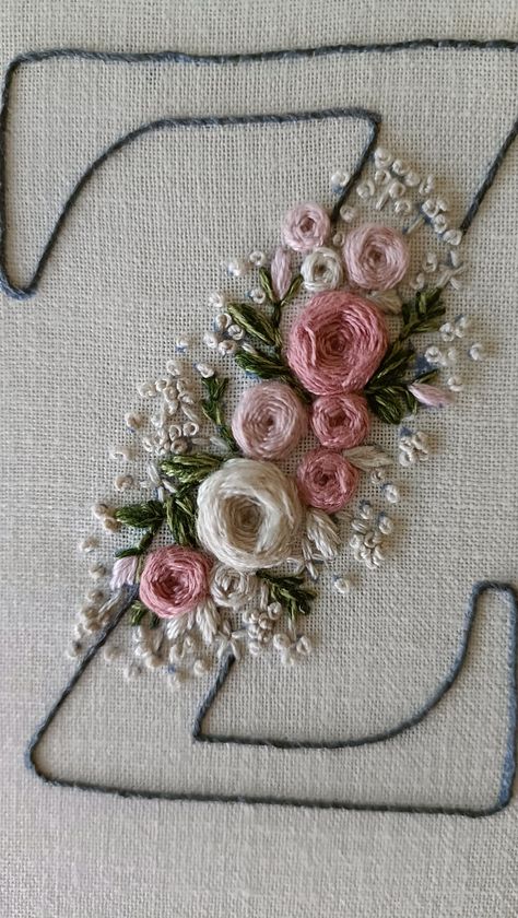 Rectangle Embroidery, Floral Letter Embroidery, Diy Kits For Adults, Alphabet Embroidery, Diy Crafts Paper, Crafts Paper Flowers, Floral Alphabet, Monogram Embroidery, Design Letters