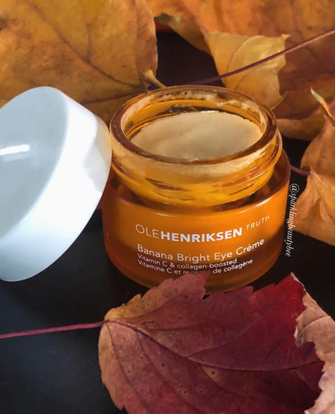 Autumn Skincare Aesthetic, Fall Skincare Photography, Thanksgiving Skincare Posts, Fall Product Photoshoot, Fall Skincare Aesthetic, Autumn Product Photography, Fall Product Photography, Cosmetic Photoshoot, Halloween Skincare