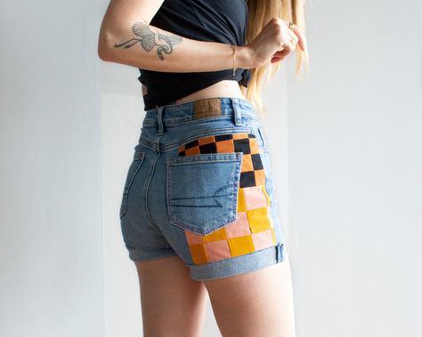 Upcycled Patchwork Denim Shorts Tutorial — Emily Van Hoff Invisible Mending, Denim Painting, Recycle Fabric, Jeans Tutorial, Sewing Methods, Patchwork Denim Jacket, Sewing Shorts, Shorts Diy, Patchwork Clothes