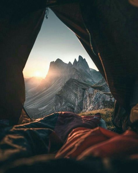 Deia Mallorca, Camping Photography, Camping Aesthetic, Landscape Photography Tips, Camping Ideas, 판타지 아트, Camping Life, Camping Meals, Family Camping