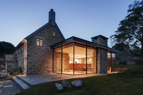 Urban Farmhouse Exterior, Chalet Extension, Glass Box Extension, Cottage Extension, Ireland Cottage, Irish Houses, Farmhouse Exterior Design, Stone Farmhouse, Old Stone Houses