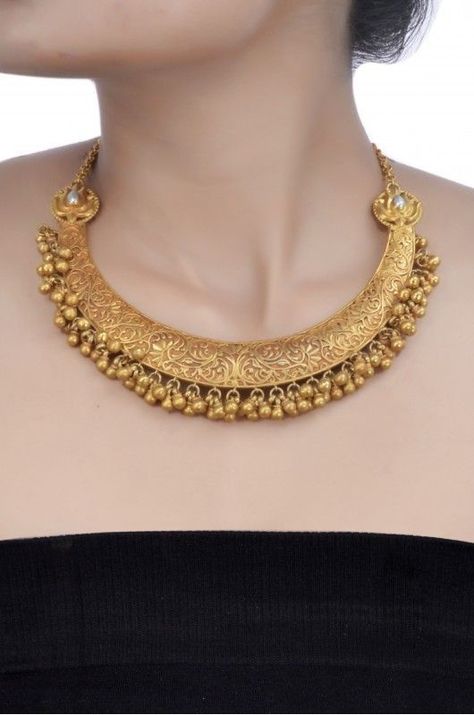 Gold Jewelry Fashion Necklace, Engagement Ring Non Traditional, Amrapali Jewellery, Necklace Women Gold, Women Gold Chain, Wedding Ornaments, Ladies Jewellery, Gold Chain Design, Necklace Indian