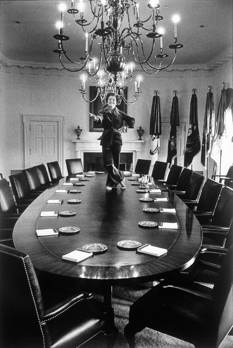 House 1977, White House Washington Dc, Inside The White House, Cabinet Room, Dancing Pose, Betty Ford, The Cabinet, University Of Arizona, The White House