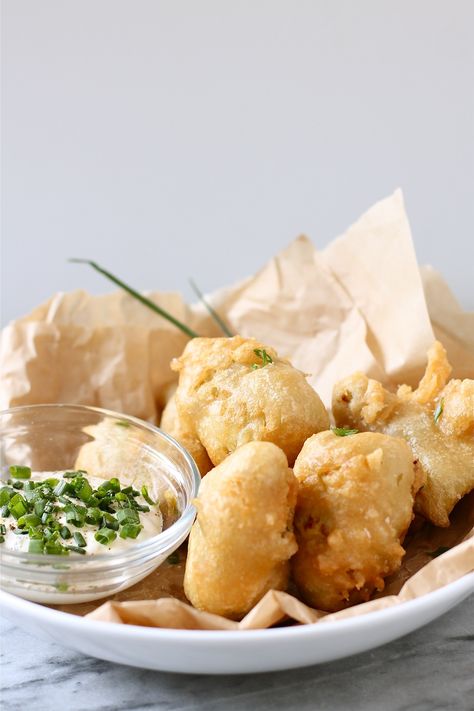 Beer Battered Artichoke Hearts Recipe Chart, Fast Appetizers Easy, Artichoke Heart Recipes, Beer Battered, Beer Batter, Spinach Artichoke Dip, Artichoke Hearts, Spinach Artichoke, Great Appetizers