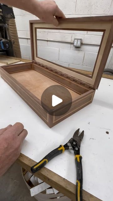 FromTreeToBox on Instagram: "23 piece Wooden hinge 23 inches long. Glue insert plastic spacers and clamp every other piece to lid, unclamp and glue every other piece to bottom, unclamp, remove wire and separate. Continuous wooden hinges, wooden latches and wooden handles made with laminated solid wood.  #woodenhinges #continuouswoodenhinges #woodenlatches #woodenhandles #woodworking #wooddesignsbyglenngnief #fromtreetobox #treetobox #keepsakebox #woodenkeepsakebox https://www.treetobox.com/keepsake-boxes https://www.treetobox.com/design-a-panel-and-edge-box https://www.treetobox.com/Custom-Hand-Made-wooden-Keepsake-box https://fromtreetobox.com/products/wooden-keepsake-box #continuouswoodenhinge #treetobox #glenngnief #madeineasttennessee #easttennessee #keepsakeboxes #woodenkeepsakebox" Diy Wood Gifts For Girlfriend, Wooden Hinges Ideas, Arrowhead Display, Hinges Diy, Diy Jewelry Box, Wooden Lock, Wooden Hinges, Wood Hinges, Picnic Box